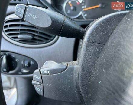 Серый Форд Фокус, объемом двигателя 1.8 л и пробегом 296 тыс. км за 2690 $, фото 22 на Automoto.ua