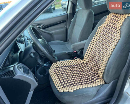 Серый Форд Фокус, объемом двигателя 1.8 л и пробегом 296 тыс. км за 2690 $, фото 17 на Automoto.ua