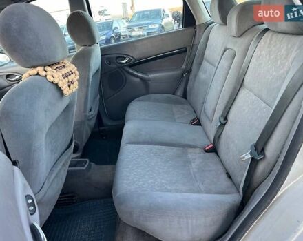 Серый Форд Фокус, объемом двигателя 1.8 л и пробегом 296 тыс. км за 2690 $, фото 30 на Automoto.ua