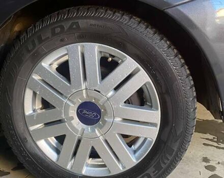 Серый Форд Фокус, объемом двигателя 1.8 л и пробегом 327 тыс. км за 3500 $, фото 1 на Automoto.ua