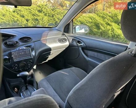 Серый Форд Фокус, объемом двигателя 1.6 л и пробегом 168 тыс. км за 4500 $, фото 9 на Automoto.ua