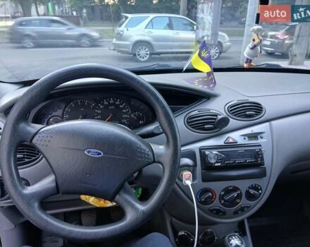 Серый Форд Фокус, объемом двигателя 1.4 л и пробегом 205 тыс. км за 3500 $, фото 1 на Automoto.ua