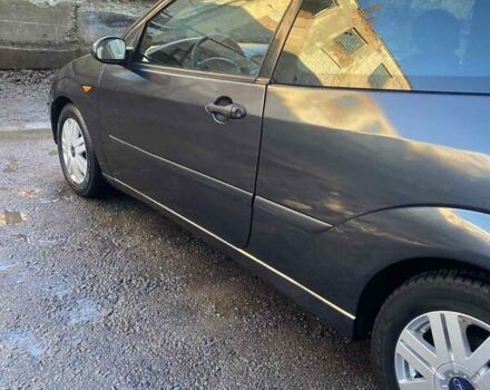 Серый Форд Фокус, объемом двигателя 1.8 л и пробегом 327 тыс. км за 3500 $, фото 2 на Automoto.ua