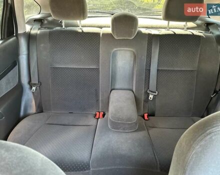 Серый Форд Фокус, объемом двигателя 1.6 л и пробегом 168 тыс. км за 4500 $, фото 11 на Automoto.ua