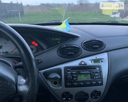 Форд Фокус 2002 в Радехове на Automoto.ua Серый Форд Фокус, объемом двигателя 1.8 л и пробегом 271 тыс. км за 2500 $, фото 10 на Automoto.ua