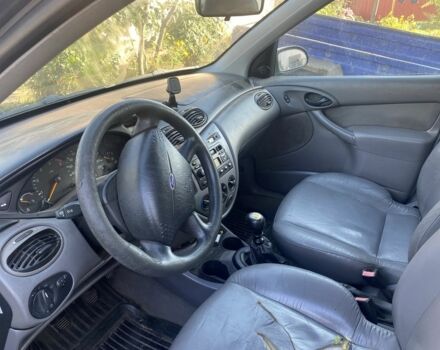 Серый Форд Фокус, объемом двигателя 1.8 л и пробегом 235 тыс. км за 2200 $, фото 4 на Automoto.ua