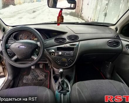 Сірий Форд Фокус, об'ємом двигуна 1.7 л та пробігом 417 тис. км за 2400 $, фото 2 на Automoto.ua