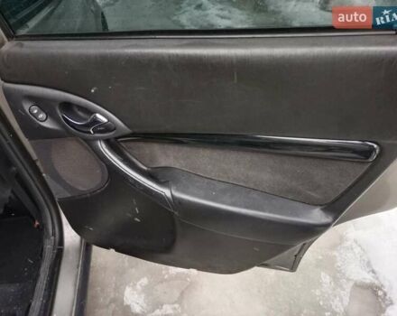 Серый Форд Фокус, объемом двигателя 1.7 л и пробегом 417 тыс. км за 2400 $, фото 17 на Automoto.ua