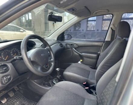 Серый Форд Фокус, объемом двигателя 1.4 л и пробегом 171 тыс. км за 2600 $, фото 6 на Automoto.ua