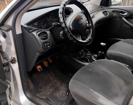 Серый Форд Фокус, объемом двигателя 1.6 л и пробегом 200 тыс. км за 4200 $, фото 4 на Automoto.ua