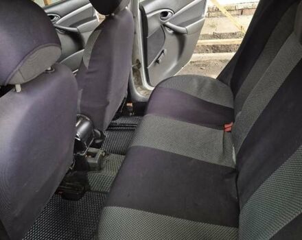 Серый Форд Фокус, объемом двигателя 1.8 л и пробегом 180 тыс. км за 3000 $, фото 14 на Automoto.ua