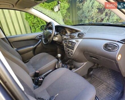 Сірий Форд Фокус, об'ємом двигуна 1.8 л та пробігом 265 тис. км за 3100 $, фото 7 на Automoto.ua