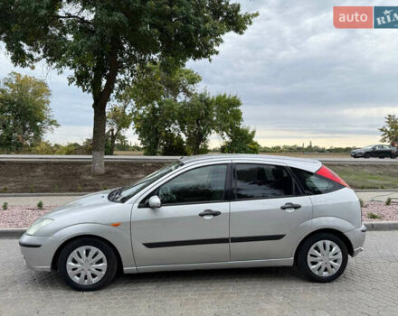 Серый Форд Фокус, объемом двигателя 1.6 л и пробегом 418 тыс. км за 3200 $, фото 4 на Automoto.ua