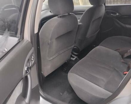 Сірий Форд Фокус, об'ємом двигуна 1.6 л та пробігом 250 тис. км за 4200 $, фото 7 на Automoto.ua