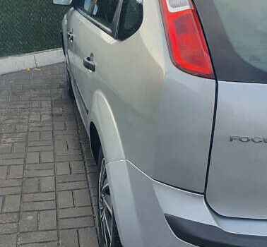 Сірий Форд Фокус, об'ємом двигуна 1.6 л та пробігом 214 тис. км за 3600 $, фото 14 на Automoto.ua