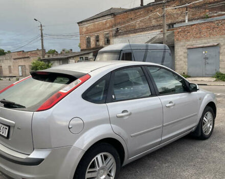 Серый Форд Фокус, объемом двигателя 1.6 л и пробегом 220 тыс. км за 3800 $, фото 1 на Automoto.ua