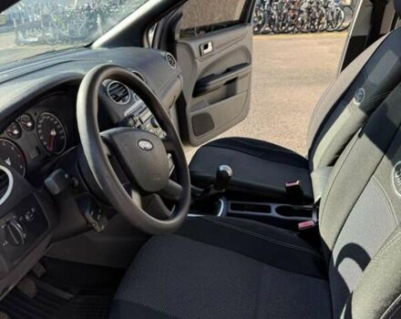 Сірий Форд Фокус, об'ємом двигуна 1.6 л та пробігом 200 тис. км за 3500 $, фото 10 на Automoto.ua