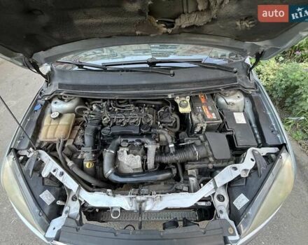 Сірий Форд Фокус, об'ємом двигуна 1.6 л та пробігом 295 тис. км за 3500 $, фото 7 на Automoto.ua