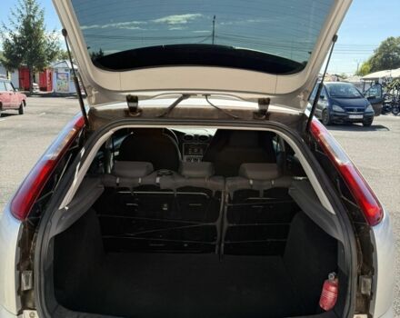 Форд Фокус 2004 в Мукачеве на Automoto.ua Серый Форд Фокус, объемом двигателя 1.6 л и пробегом 200 тыс. км за 3500 $, фото 11 на Automoto.ua