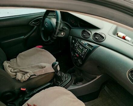 Серый Форд Фокус, объемом двигателя 1.4 л и пробегом 240 тыс. км за 2600 $, фото 3 на Automoto.ua