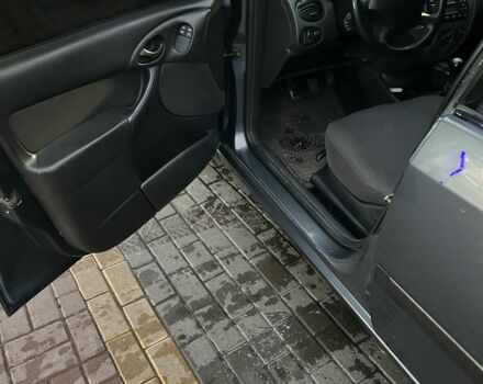 Сірий Форд Фокус, об'ємом двигуна 1.8 л та пробігом 285 тис. км за 2600 $, фото 11 на Automoto.ua