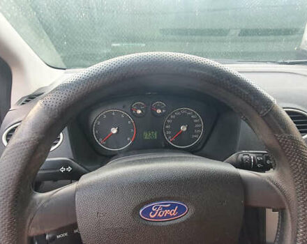 Сірий Форд Фокус, об'ємом двигуна 1.6 л та пробігом 214 тис. км за 3600 $, фото 7 на Automoto.ua