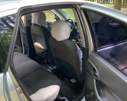 Сірий Форд Фокус, об'ємом двигуна 1.6 л та пробігом 212 тис. км за 4000 $, фото 6 на Automoto.ua