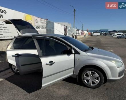 Сірий Форд Фокус, об'ємом двигуна 1.6 л та пробігом 200 тис. км за 3500 $, фото 6 на Automoto.ua