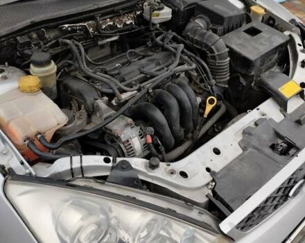 Сірий Форд Фокус, об'ємом двигуна 1.6 л та пробігом 250 тис. км за 4000 $, фото 4 на Automoto.ua