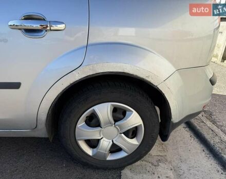 Сірий Форд Фокус, об'ємом двигуна 1.6 л та пробігом 200 тис. км за 3500 $, фото 4 на Automoto.ua