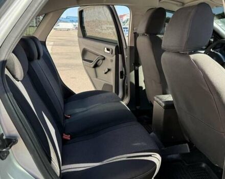 Сірий Форд Фокус, об'ємом двигуна 1.6 л та пробігом 200 тис. км за 3500 $, фото 1 на Automoto.ua