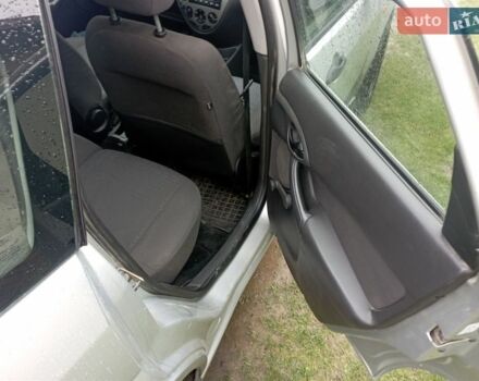 Серый Форд Фокус, объемом двигателя 1.8 л и пробегом 246 тыс. км за 2250 $, фото 10 на Automoto.ua