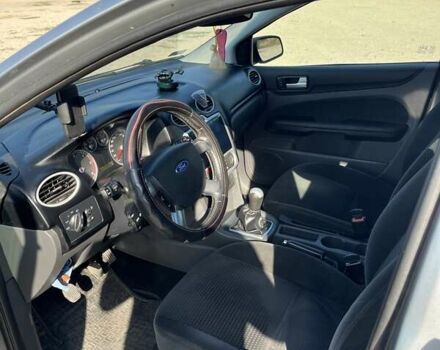 Сірий Форд Фокус, об'ємом двигуна 1.56 л та пробігом 294 тис. км за 4000 $, фото 9 на Automoto.ua