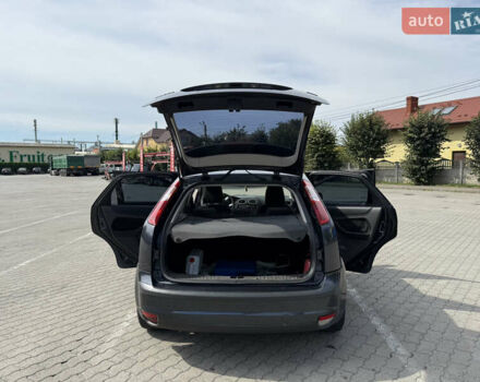 Сірий Форд Фокус, об'ємом двигуна 1.6 л та пробігом 280 тис. км за 4000 $, фото 14 на Automoto.ua