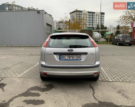 Серый Форд Фокус, объемом двигателя 1.56 л и пробегом 318 тыс. км за 4200 $, фото 3 на Automoto.ua
