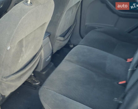 Серый Форд Фокус, объемом двигателя 1.6 л и пробегом 280 тыс. км за 3399 $, фото 18 на Automoto.ua