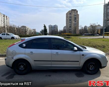 Серый Форд Фокус, объемом двигателя 1.6 л и пробегом 245 тыс. км за 4300 $, фото 6 на Automoto.ua