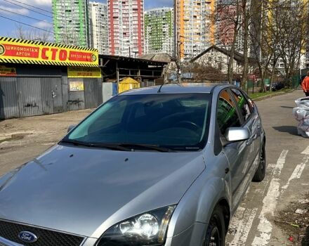 Серый Форд Фокус, объемом двигателя 1.6 л и пробегом 245 тыс. км за 4300 $, фото 2 на Automoto.ua