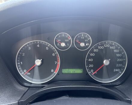 Сірий Форд Фокус, об'ємом двигуна 1.6 л та пробігом 182 тис. км за 4400 $, фото 5 на Automoto.ua