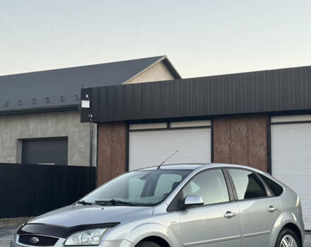 Серый Форд Фокус, объемом двигателя 2 л и пробегом 323 тыс. км за 4100 $, фото 2 на Automoto.ua