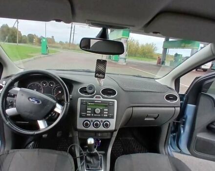 Серый Форд Фокус, объемом двигателя 1.6 л и пробегом 216 тыс. км за 4000 $, фото 6 на Automoto.ua