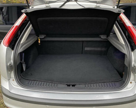 Серый Форд Фокус, объемом двигателя 2 л и пробегом 160 тыс. км за 5900 $, фото 11 на Automoto.ua