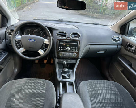 Форд Фокус 2005 в Черновцах на Automoto.ua Серый Форд Фокус, объемом двигателя 2 л и пробегом 320 тыс. км за 4150 $, фото 24 на Automoto.ua