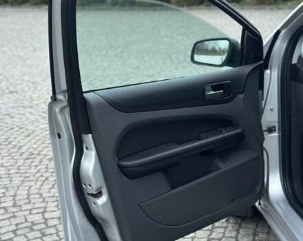 Сірий Форд Фокус, об'ємом двигуна 1.56 л та пробігом 225 тис. км за 3199 $, фото 17 на Automoto.ua