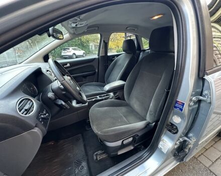 Форд Фокус 2005 в Черновцах на Automoto.ua Серый Форд Фокус, объемом двигателя 2 л и пробегом 320 тыс. км за 4150 $, фото 6 на Automoto.ua