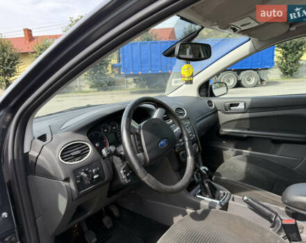 Сірий Форд Фокус, об'ємом двигуна 1.6 л та пробігом 280 тис. км за 4000 $, фото 6 на Automoto.ua