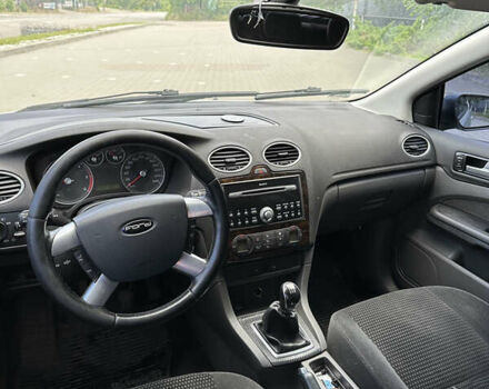Сірий Форд Фокус, об'ємом двигуна 1.8 л та пробігом 310 тис. км за 4100 $, фото 9 на Automoto.ua