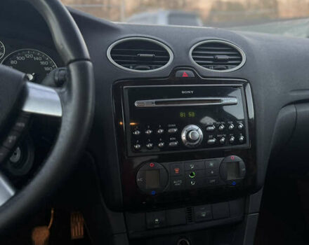 Серый Форд Фокус, объемом двигателя 2 л и пробегом 323 тыс. км за 4100 $, фото 8 на Automoto.ua