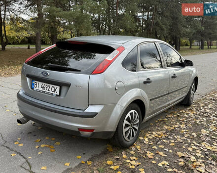 Сірий Форд Фокус, об'ємом двигуна 1.39 л та пробігом 265 тис. км за 4400 $, фото 4 на Automoto.ua