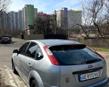 Серый Форд Фокус, объемом двигателя 1.6 л и пробегом 245 тыс. км за 4300 $, фото 4 на Automoto.ua